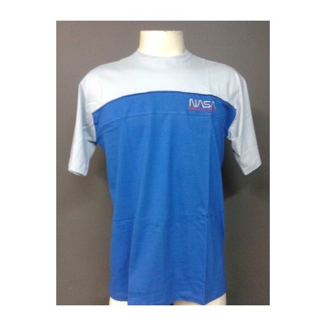 CAMISETA COM LOGO NASA