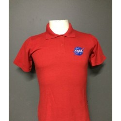 POLO FEMININA VERMELHA COM LOGO NASA 01